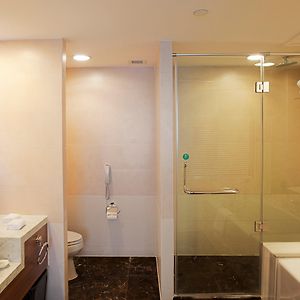 Premium King Room